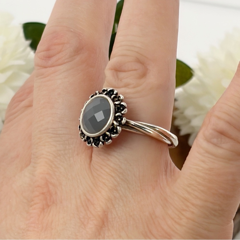 Pandora Wanda’s Garden II Floral Elegance Grey Moonstone 925 Ring Size 6.75 or 7 - Picture 4 of 11